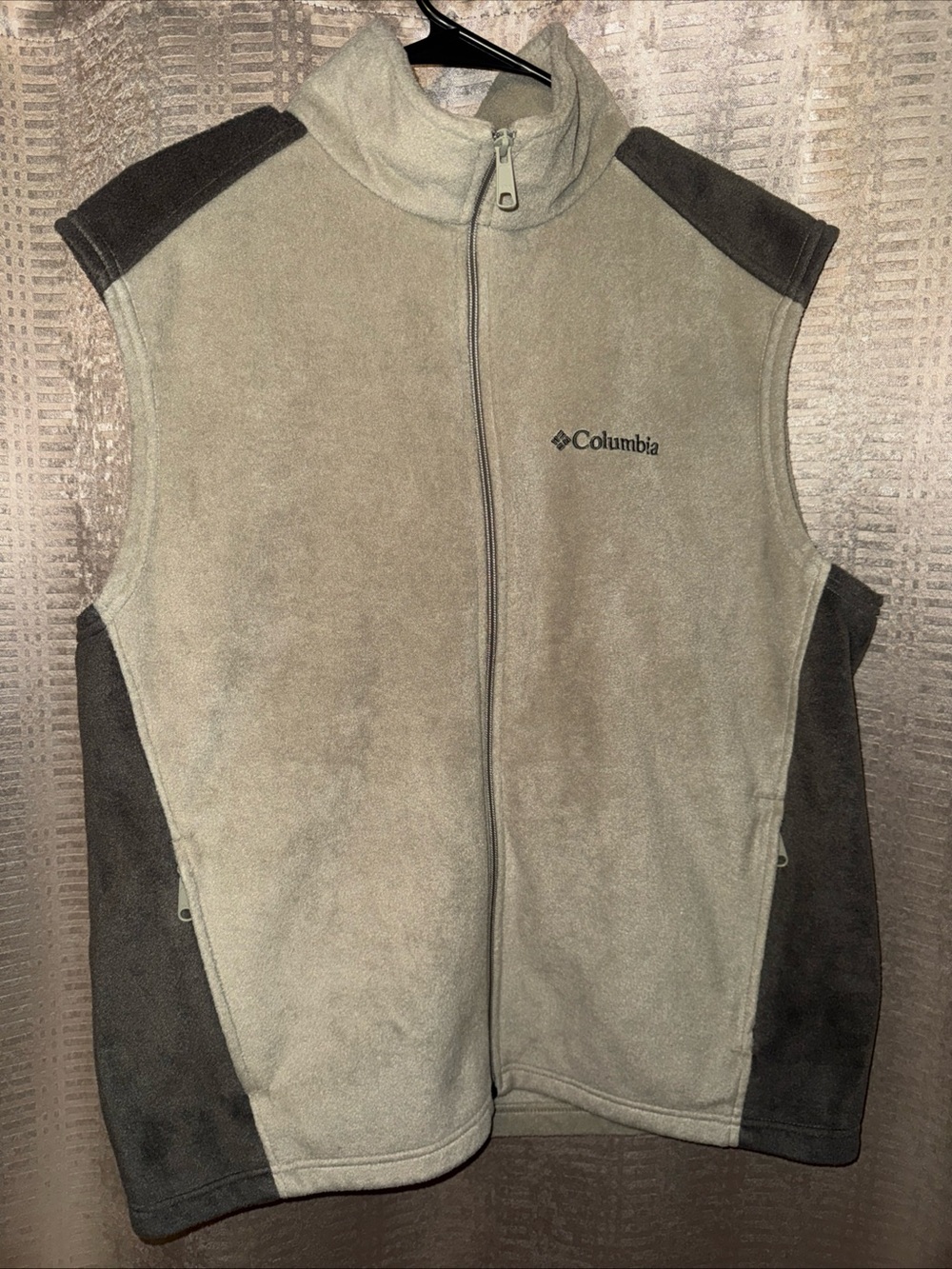 Columbia Two-Tone Gray Fleece Vest - Tan and Gray
